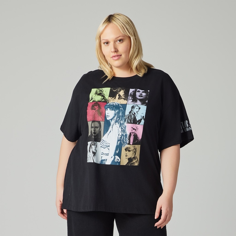 TAYLOR SWIFT | THE ERAS TOUR THROUGH LA BLACK OVERSIZED T-SHIRT SIZE MEDIUM